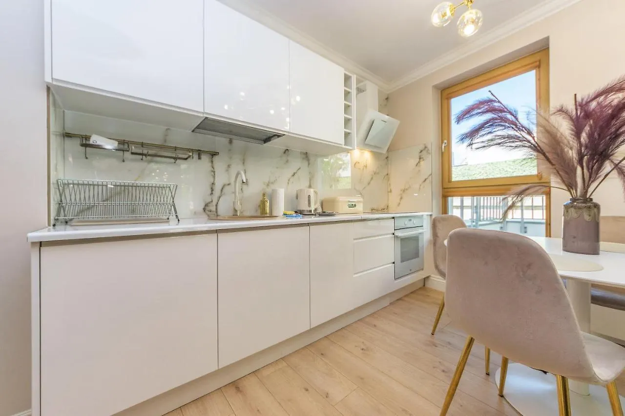 Apartamenty Aleja Park - NoclegiΣόποτ