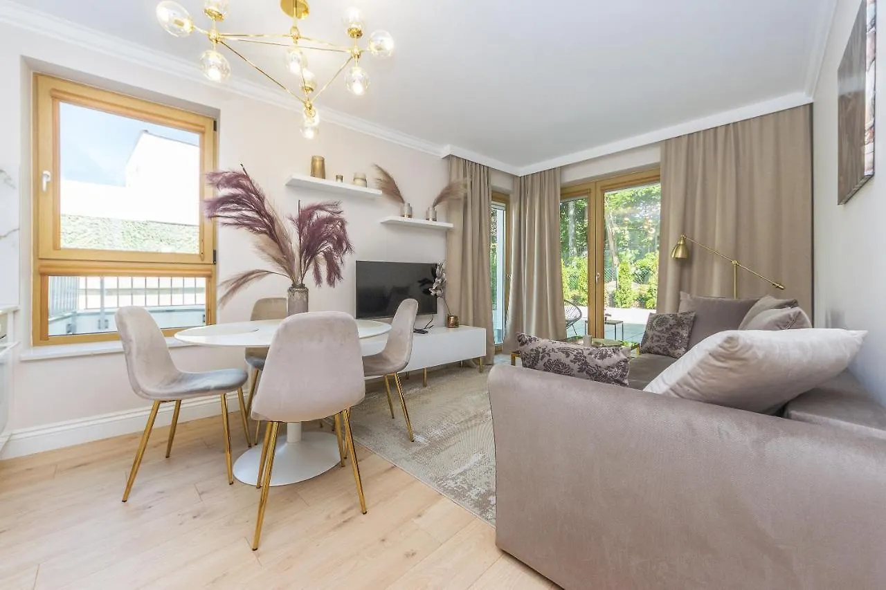 Apartamenty Aleja Park - NoclegiΣόποτ 0*, Σόποτ